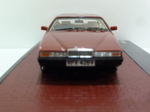 Aston Martin Lagonda Series 2