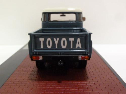 Toyota HJ45 Landcruiser Crew Cab