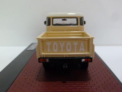 Toyota HJ45 Landcruiser Crew Cab