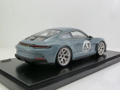 Porsche 911 (992) S/T Heritage Design