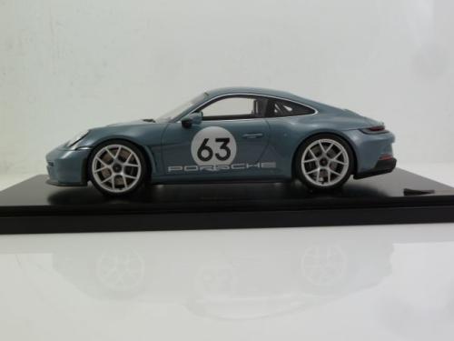 Porsche 911 (992) S/T Heritage Design